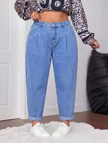 Firerie EZwear 大码黑色锥形七分裤宽松版型牛仔裤，女款高腰褶裥细节卷边裤，S码休闲通勤裤 - 淺色水洗藍 - 查看 6