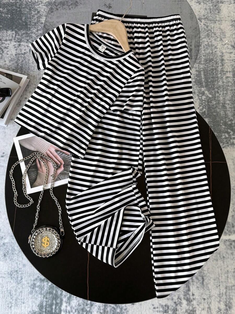 SHEIN Ensemble coordonné de t-shirt ajusté à col ras du cou à manches courtes et pantalon skinny rayé noir et blanc pour adolescentes, décontracté et polyvalent - Noir et Blanc - Voir 1