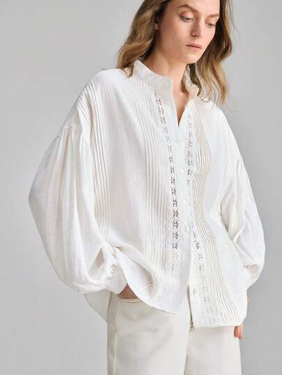 Ontre Áo sơ mi nữ chất liệu vải lanh dáng rộng, vai rớt, viền hoa xếp ly, thoải mái, thân thiện với da, thời trang thường ngày, thanh lịch, tối giản, sang trọng, phù hợp cho công sở, đi làm, sân bay, mọi mùa.