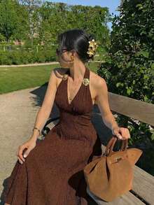 SHEIN MOD Đầm maxi nữ họa tiết hoa 3D ánh kim, xếp nếp, thích hợp cho Ngày Valentine, trang phục Valentine cho nữ, lễ hội Carnival, đầm maxi thanh lịch, đầm dự tiệc, đầm gợi cảm, đầm dự tiệc, đầm thường ngày, đầm vintage, trang phục lễ hội nhạc đồng quê, đầm màu nâu sô cô la, đầm nâu thanh lịch, đầm cocktail màu nâu. - màu nâu - Xem 2