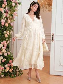 SHEIN Đầm dài tay thanh lịch cổ chữ V xếp nếp dành cho bà bầu dự tiệc - Màu be - Xem 1