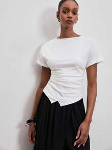 ATUI Studio Áo thun trắng nữ thiết kế độc đáo, xếp ly eo, vạt áo bất đối xứng, tay ngắn ôm sát, thích hợp cho mùa hè. - trắng - Xem 3