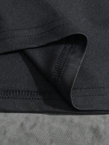 Manfinity ZONE917 男士圆领短袖字母图案印花休闲 T 恤，男友礼物 - 黑色 - 查看 4