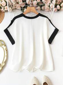 SHEIN CURVE+ Blusa de mujer talla grande sin cuello con bloques de color, para verano - Blanco y Negro - Ver 2