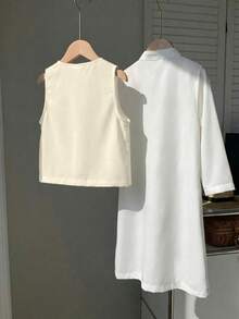 SHEIN Bộ 2 món gồm áo vest in hình sao và trăng cổ điển và áo sơ mi dài cổ đứng, trang phục thường ngày cho bé trai, thích hợp đi học, sinh nhật, mùa xuân, hè, thu. - trắng - Xem 5