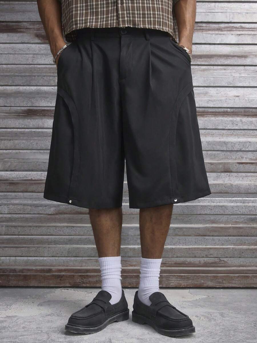 AXEPEAK Men's Solid Color Pleated Pocket Loose Casual Shorts - Black - View 1