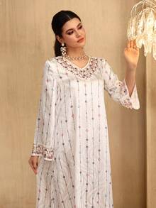 Al Najma Elegant V-Neck Beaded Floral Flare Sleeve Dress, Spring/Summer - Multicolor - View 8