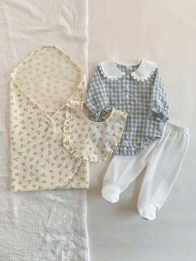 新生儿优雅绿白格子领蕾丝装饰长袖连体衣，白色连脚裤，田园风绿色叶子花卉双层褶皱面料襁褓毯和围兜，4 件套舒适婴儿套装