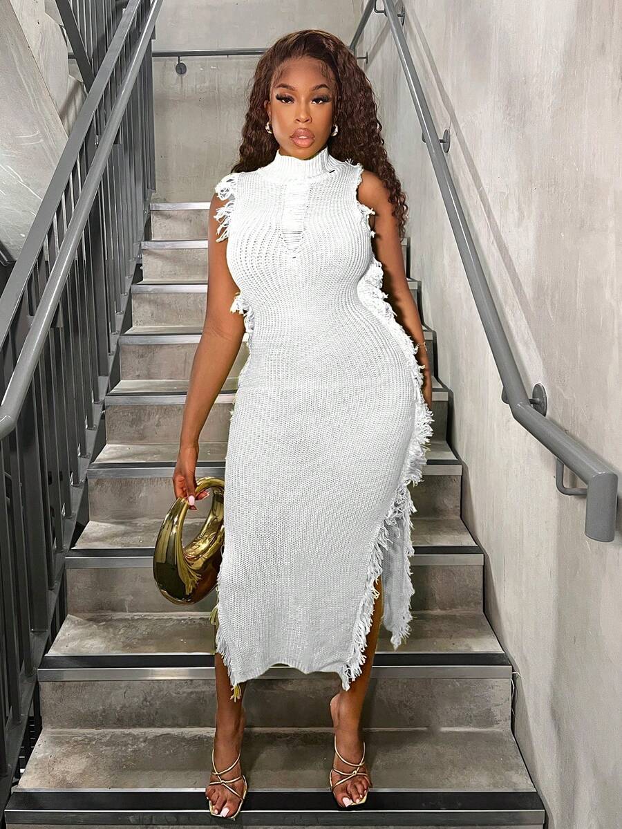 Zolique 新款亮绿色流苏破洞性感修身极简高领长开衩针织连衣裙 - 白色 - 查看 1