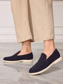 Sleekvia Sepatu Loafer Wanita Berlipit Gaya Retro, Nyaman, dan Bersol Lembut - Dusty Blue - View 3