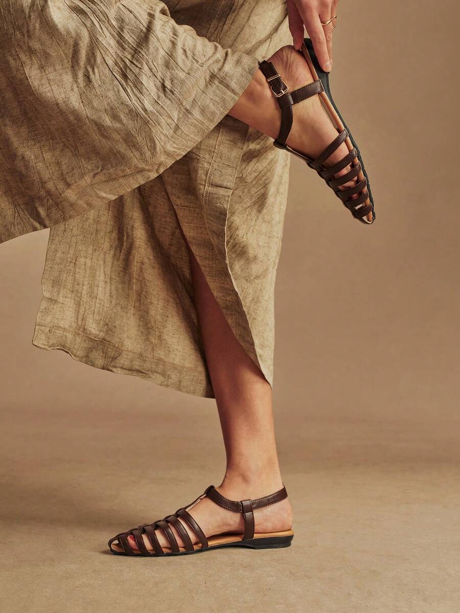 Rosivie Women Flat Sandals Valentine's Day - Chocolate Brown - View 1