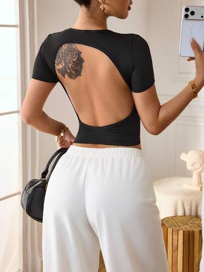 Slayform Black Sexy Backless Fitted Short Sleeve Round Neck Sports T-Shirt For Women, Suitable For Workout & Outdoor Activities
