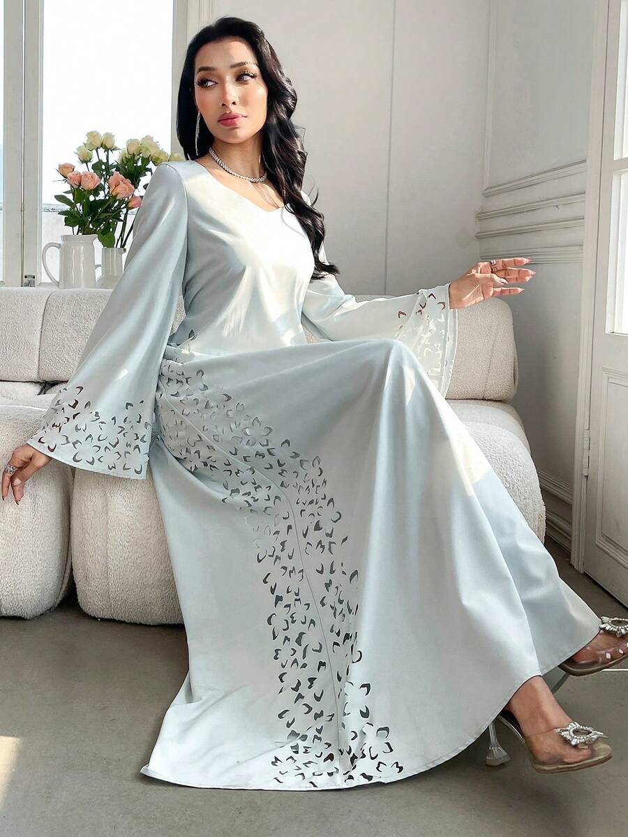 Yasmyna Vestido de mujer con mangas acampanadas y hombros regulares, diseño minimalista de moda, corte holgado - Celeste - Ver 1