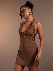 Hauture 女士露背深V领褶皱细节性感职业装连衣裙 - 咖啡 - 查看 4