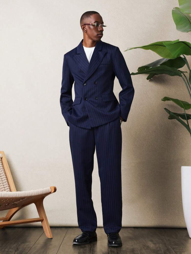 더블 브레스트 핀스트라이프 정장 (동일한 색상의 바지 포함)