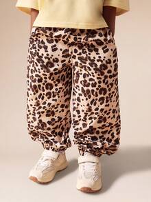 SUMWON Girls Oversized Cream T-Shirt And Leopard Print Jogger Pants Co-Ord Set With Script Text Detail Casual Vacation - Multicolor - View 4