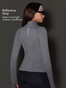 OutZeal 女士防晒外套 夏季日常休闲凉爽修身户外上衣 - 灰色 - 查看 4