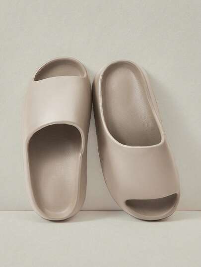 Cuccoo Ladies Slip-On Thick-Soled Slippers, Feel Comfortable On Their Feet, And Summer Beach Walking Slippers Valentine's Day