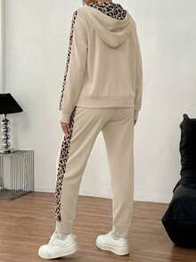 SHEIN Cottnline Women's Leopard Print Patchwork Zip Front Hoodie And Pants Casual 2 Pieces Set - Beige - View 2
