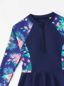 SHEIN Tween Girls Tankini 2-Piece Swimwear Set, Floral Print Sleeveless Crop Top With Black Skirt Bottom And Printed Leggings - Navy Blue - View 3