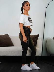 SAYEHFBABY 女式不对称领口短款 T 恤，朋克亚文化唇印白色短袖上衣 - 白色 - 查看 4