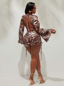 Radiana 大码女士性感透明网纱大理石纹豹纹印花三件套夏季度假套装：长袖垂褶深V领罩衫+吊带文胸上衣+抽绳腰短裤，适合海岛度假、海滩、比基尼罩衫。 - 彩色 - 查看 2