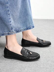 black pattern
