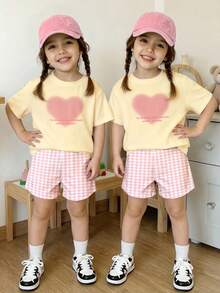 SHEIN Cream Cake Color, Cream Yellow & Cream Pink Houndstooth, Sweet Girl Gradient Heart Print, Young Girl Casual Minimalist Heart Graphic Short Sleeve Crew Neck Top And Shorts 2 Piece Set, Suitable For Spring/Summer Casual & Loungewear - Multicolor - View 4
