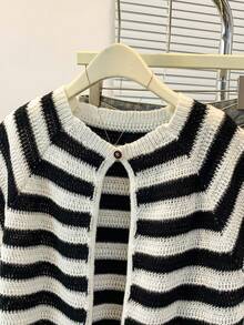 Franclia 大码女式休闲通勤黑白条纹插肩短袖针织上衣，夏季 - 杏色 - 查看 4