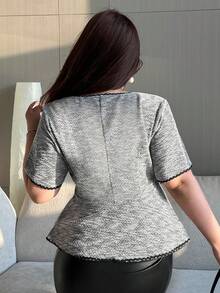 Dazy Plus 大码蝴蝶结装饰收腰优雅短袖露脐开衫T恤，春夏款 - 灰色 - 查看 6