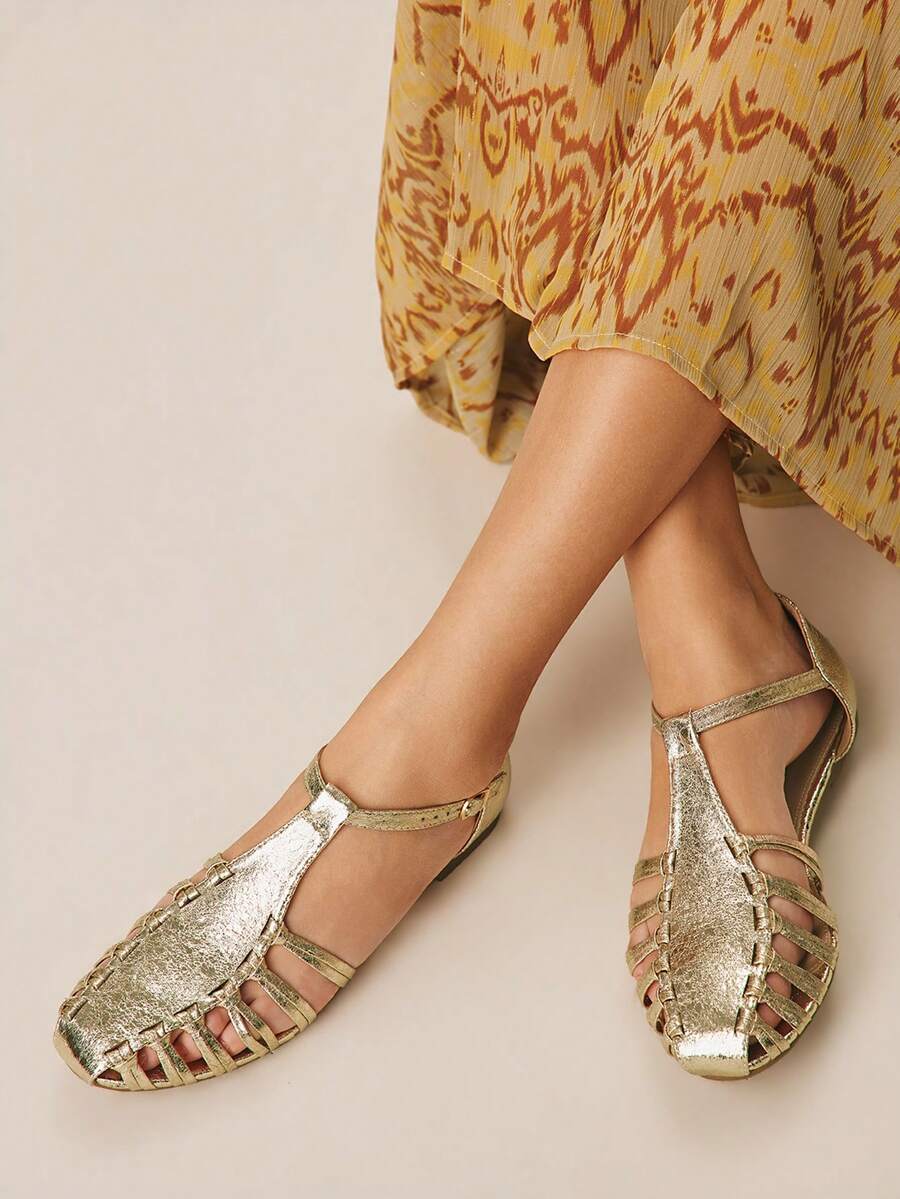 Styleloop Women Flat Sandals - Gold - View 1