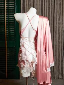 SilkySpell 女士性感优雅撞色蕾丝拼接缎面露背系带吊带连衣裙及舒适系带睡袍套装 - 藕粉色 - 查看 1