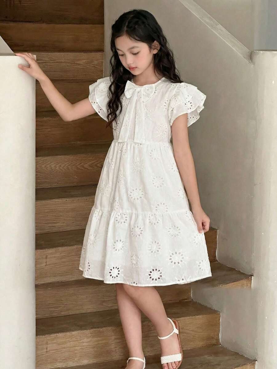 SHEIN Girls' Casual Minimalist Daily Style White Embroidered Bow Sleeveless Dress, Cap Sleeve Design, Embroidered Fabric, Bow Collar, Suitable For Commuting, Outings, School And Other Daily Activities - White - View 1