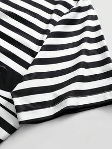 ROMWE MEN Men's Casual Round Neck Short Sleeve Striped Graphic T-Shirt - Black and White - View 5