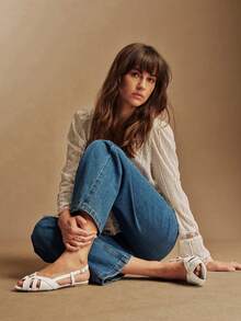 Rosivie Giày sandal nữ kiểu Pháp thanh lịch bằng da lộn họa tiết hoa trà, mũi tròn, gót bằng, quai sau khoét rỗng, thời trang thích hợp cho đi biển và đi làm. - trắng - Xem 1