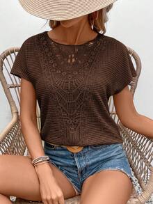 SHEIN Frenchy Áo thun nữ tay ngắn vai rớt, phối ren, chất liệu vải waffle, họa tiết vải dệt nổi. - Cà phê nâu - Xem 3