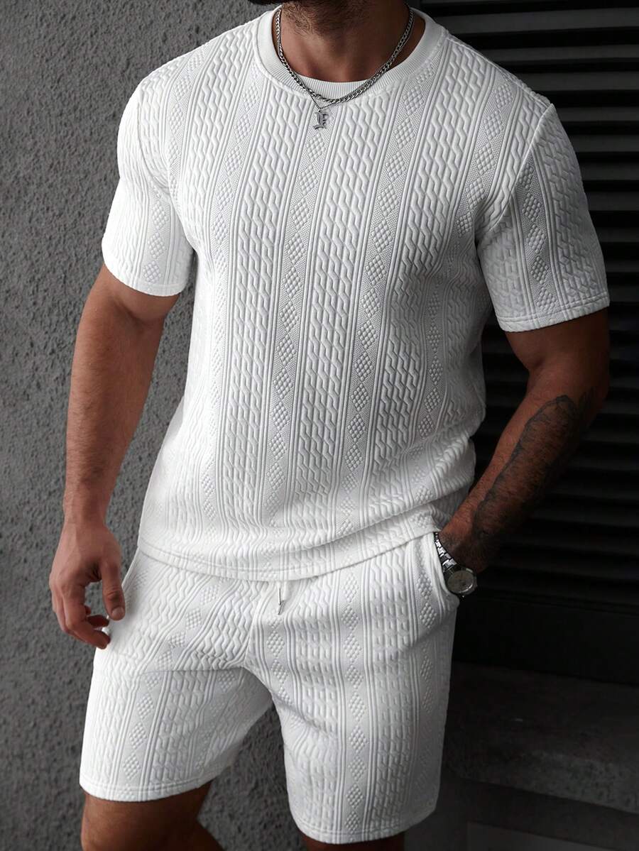 Manfinity CasualCool 男士休闲纹理短袖T恤和短裤套装 - 白色 - 查看 1