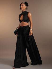 Hauture 女士性感休闲双层贴身镂空高领扭结露脐背心 - 黑色 - 查看 4