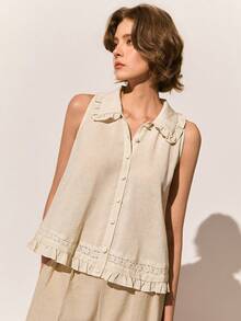 Poéselle 女士无袖荷叶边领纽扣衬衫 – 轻盈波西米亚田园风夏季上衣，无袖上衣，海滨奶奶风荷叶边领衬衫，低调奢华夏季纽扣衬衫，女士纯色荷叶边前扣休闲无袖T恤，夏季假日 - 杏色 - 查看 1