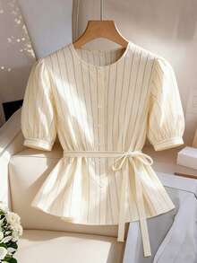 Franclia 女士时尚优雅纽扣轻盈奢华休闲宽松舒适法式复古通勤百搭条纹腰带设计温柔优雅修身衬衫 - 杏色 - 查看 4