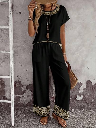 Rusticease 2pcs/Set Women Casual Geometric Retro Print Loose Fit Crew Neck Top And Pants, Versatile Outfit For Spring/Autumn