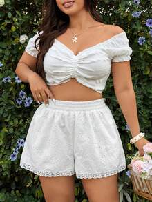 Sunnyshic 加大码女式欧美风白色重工刺绣弹力腰宽松度假短裤，带内衬防止走光，蕾丝边饰，适合日常出行、返校、校园风、海滩度假，是春夏短裤的理想之选。 - 白色 - 查看 5