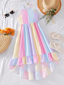 Sparklyn 时尚无袖连衣裙，专为少女设计！采用撞色条纹马卡龙图案，露背吊带设计，多层荷叶边裙摆，配有同款迷你斜挎包，清新时尚，适合外出或日常穿着，散发积极能量。 - 彩色 - 查看 2