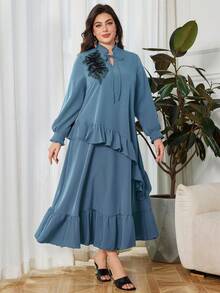 Lacomfia Gaun Ukuran Besar Elegan dengan Kerah Tinggi dan Aplikasi - Dusty Blue - View 4