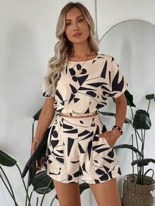 SHEIN LUNE Casual And Comfortable Short Top And Shorts Women's Two Pieces Set With Abstract Geometric Line Design - Suitable For Holiday And Work Commute - Multicolor - View 6