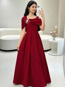 SHEIN Vestido maxi elegante de estilo princesa con hombros descubiertos, nudo retorcido y decoración de lazo para adolescentes y niñas, color burdeos, adecuado para bailes de graduación, fiestas, primavera/verano - Burdeos - Ver 3