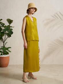 Airaco Minimalist Design Fashionable Solid Color V-Neck Tank Top And High Waist Skirt Set - Ginger - View 4