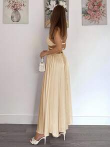 Siren Gaze Đầm trơn màu, dáng suông, xếp ly rỗng, thanh lịch, dây mảnh, hở lưng, cổ khoét sâu, đầm kiểu nữ thần, đầm dự tiệc brunch, đầm hè gợi cảm, đầm chống nắng gợi cảm, đầm nữ, đầm khoét eo, đầm màu be, đầm hè thanh lịch, đầm xếp ly, đầm trắng, đầm xếp ly cho nữ, đầm bán chạy nhất, đầm nữ, đầm hai dây - Màu be - Xem 3