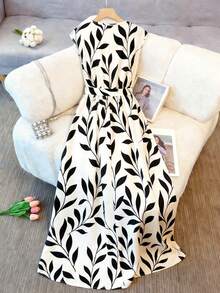 Franclia 女士时尚夏季初夏黑色树叶印花V领无袖束腰系带修身百搭休闲简约街头风舒适面料OL度假派对约会中长连衣裙 - 杏色 - 查看 4