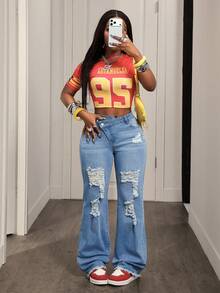 Slaydiva Women's Slim Fit Distressed Fashionable Casual Denim Jeans - Light Wash - View 7